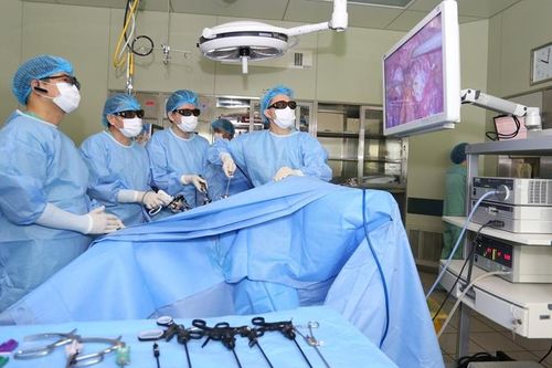 Cập nhật xu hướng phẫu thuật nội soi ung thư đại-trực tràng