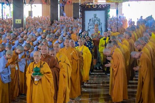 Đại Giới đàn Đạt Thanh: Cung thỉnh di ảnh Tổ sư về giới trường, giáo giới hành nghi các giới tử