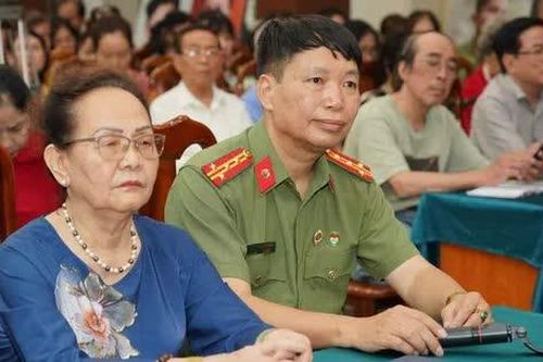 Tâm sự của con gái một liệt sĩ trong buổi ra mắt cuốn sách mang tên 'Phượng'