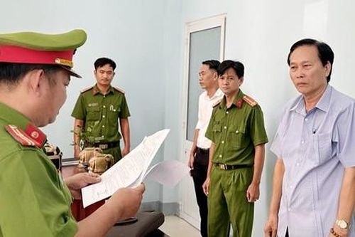 Bắt Phó chủ tịch UBND TP.Long Xuyên liên quan cấp sai 5 thửa đất