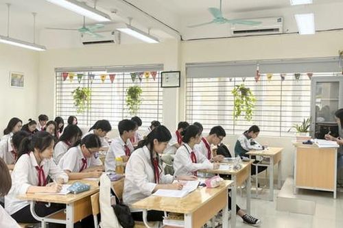 Học sinh Hà Nội nghỉ 5 ngày dịp lễ 30-4 và 1-5