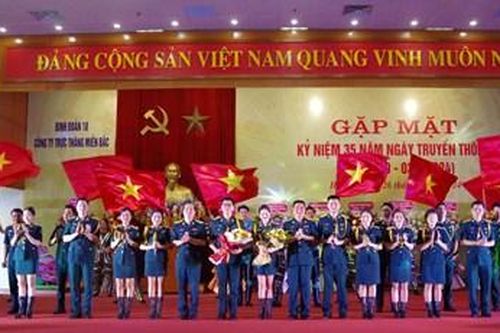 Công ty Trực thăng miền Bắc gặp mặt kỷ niệm 35 năm Ngày truyền thống