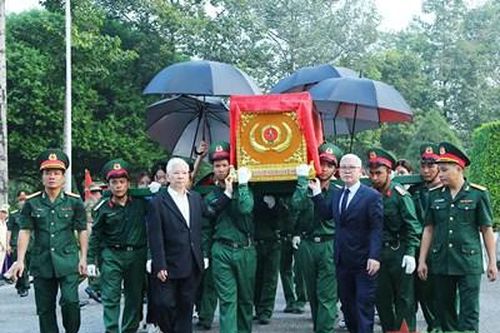 Truy điệu, an táng hài cốt liệt sĩ tại Bình Dương
