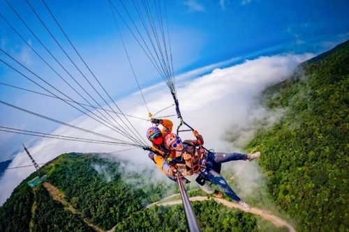 Lựa chọn đơn vị uy tín để bay dù lượn Đà Nẵng