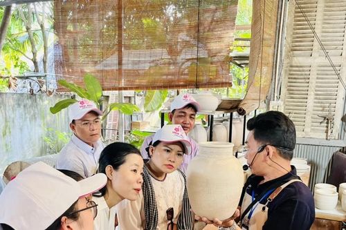 Khảo sát các điểm tham quan phục vụ du lịch
