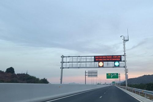 Toàn cảnh cao tốc Nha Trang - Cam Lâm chính thức thu phí từ 26/4