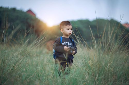 Sai lầm cha mẹ thường mắc phải khi nuôi dạy trẻ hướng nội