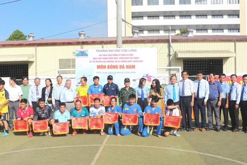 Sôi nổi Hội thao 'Khỏe để xây dựng và bảo vệ tổ quốc'
