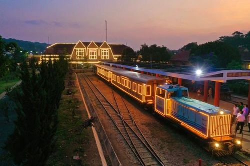 Nơi 'sống ảo' vạn người mê khi du lịch bằng tàu hỏa