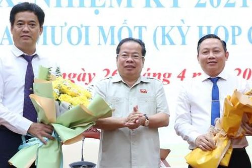 Kiên Giang miễn nhiệm một phó chủ tịch tỉnh, bầu bổ sung nhân sự mới