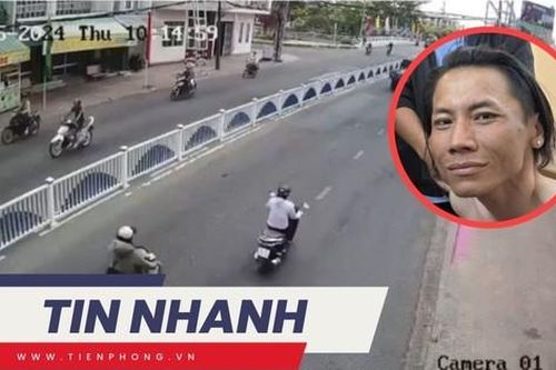 TIN NHANH: Gã đàn ông tấn công, đạp đổ xe nhiều phụ nữ trên đường