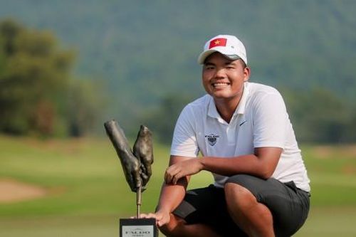 Nhà vô địch Tiền Phong Golf Championship làm nên kỳ tích