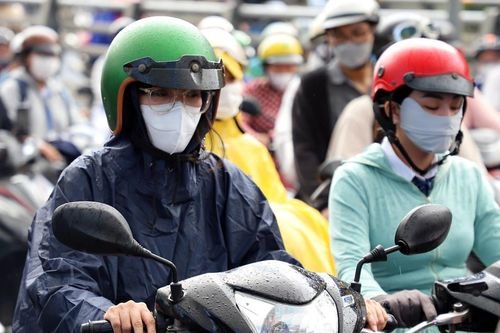 TP.HCM bất ngờ có mưa vào sáng sớm