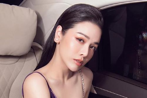 Nhật Kim Anh U40 cực sexy, Bảo Anh lộ diện sau khi công khai con gái