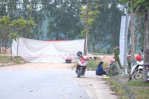 Phát hiện thi thể người đàn ông ở bãi đất hoang