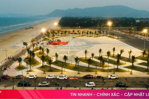 Ngắm nhìn quảng trường biển thị xã Kỳ Anh trước giờ khai hội