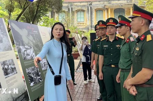 Triển lãm về Đường Trường Sơn: Ươm mầm tình yêu lịch sử cho thế hệ trẻ