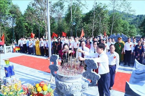 Tri ân các liệt sỹ hy sinh tại đèo Pha Đin