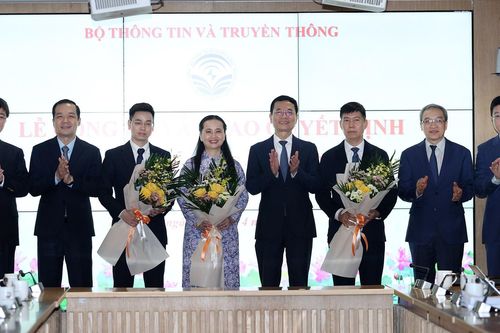 Ông Trần Quang Hưng làm Phó Vụ trưởng Vụ Kinh tế số và Xã hội số