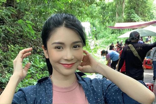 Tình cũ yêu ca sĩ Quang Lê say đắm một thời hiện ra sao?