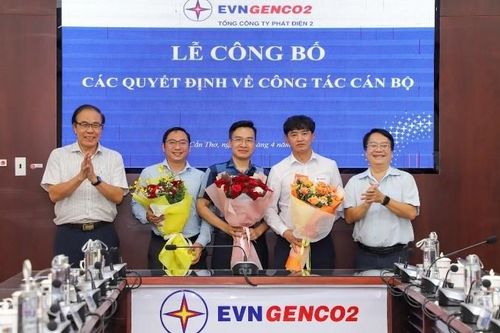 Tổng công ty Phát điện 2 công bố quyết định về công tác cán bộ