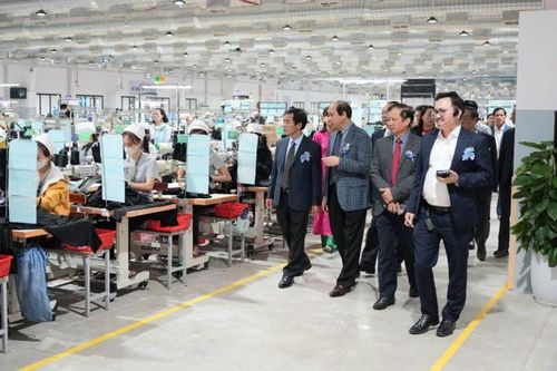 Thành lập Trung tâm xúc tiến đầu tư, thương mại và hỗ trợ doanh nghiệp tỉnh Thừa Thiên Huế
