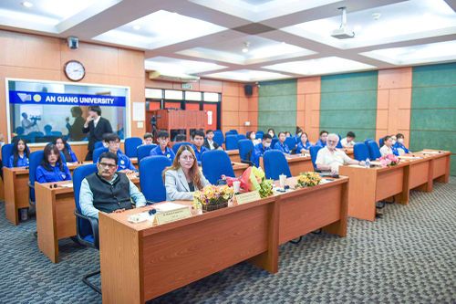 Trường Đại học An Giang tọa đàm lĩnh vực nông nghiệp và công nghệ thông tin
