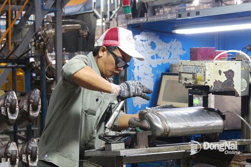 Chào mừng Ngày quốc tế Lao động (1-5): Khơi dậy sức sáng tạo, niềm say mê lao động