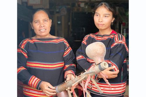 Những người 'giữ lửa' dân ca Jrai
