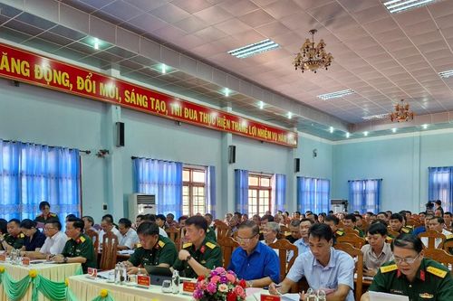 Công ty 72 khen thưởng 48 tập thể và cá nhân