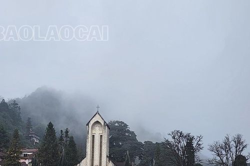 Sa Pa bố trí 8 bãi đỗ xe phục vụ du khách dịp nghỉ lễ 30/4 - 1/5/2024