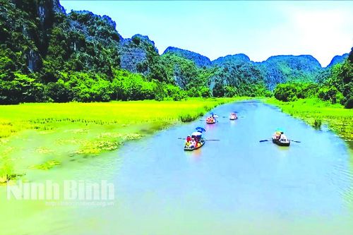 Sống hài hòa trong lòng Di sản