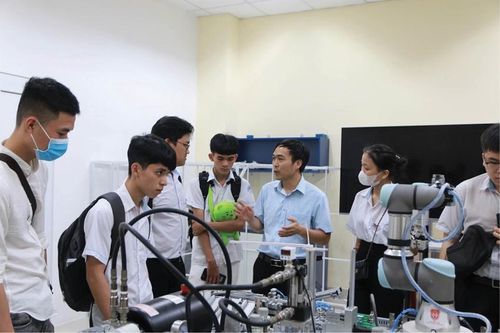 Gắn kết chặt chẽ 'ba nhà' trong giáo dục nghề nghiệp
