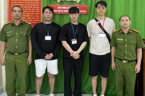 Bắt giữ, vận động đầu thú nhiều đối tượng truy nã đặc biệt nguy hiểm