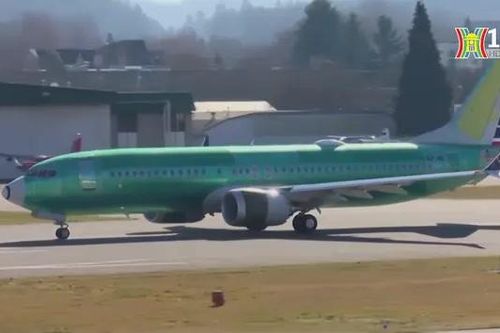 Boeing gặp khó khăn vì các vụ bê bối