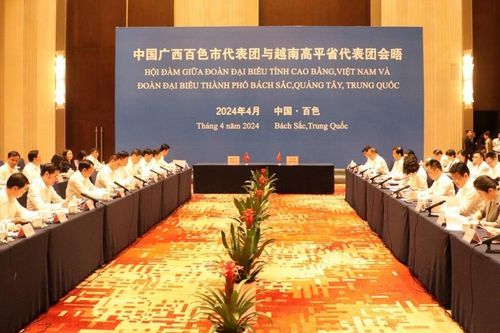 Hội đàm giữa đoàn đại biểu tỉnh Cao Bằng và thành phố Bách Sắc, Quảng Tây (Trung Quốc)