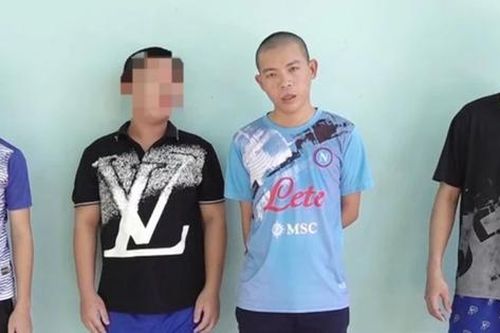 Bắt 4 thanh thiếu niêu dàn cảnh đánh ghen nữ sinh, cướp tài sản