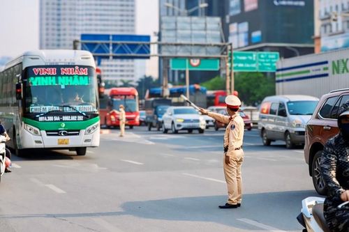 Xử lý gần 12.000 vi phạm giao thông trong ngày đầu nghỉ lễ