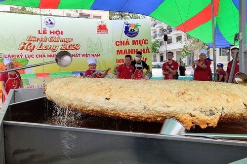 Xác nhận chiếc chả mực lớn nhất Việt Nam