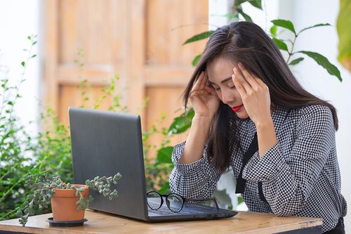 Đau đầu cảnh báo bệnh gì: Nhận biết, phòng ngừa