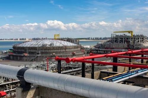 Moscow tuyên bố 'không sợ' trừng phạt của EU về khí đốt hóa lỏng, Italy triệu Đại sứ Nga về việc này