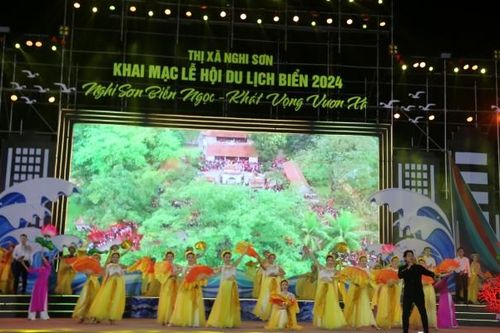 Khai mạc Lễ hội du lịch biển Nghi Sơn (Thanh Hóa)