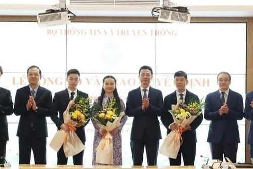 Bản tin 8H: Bộ Thông tin và Truyền thông bổ nhiệm các lãnh đạo cấp Vụ