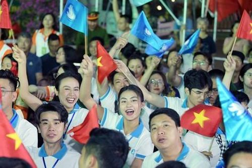 Toàn cảnh chương trình nghệ thuật Điện Biên Phủ - Khát vọng non sông