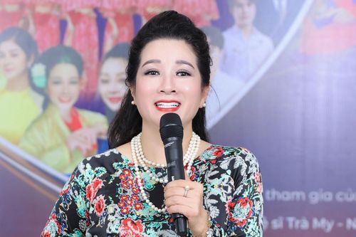 Thanh Thanh Hiền lên tiếng trước tin đồn yêu trai trẻ