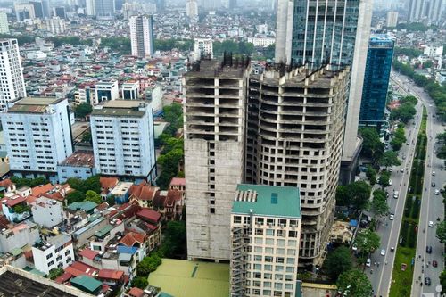 Loạt 'ông lớn' BĐS khó trả nợ nghìn tỷ trái phiếu; sẽ xây trường trên bãi xe lậu