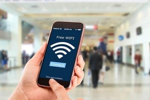 Mất dữ liệu điện thoại vì cố dùng Wi-Fi 'chùa' khi đi nghỉ lễ