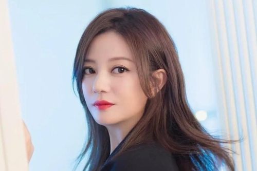 Nhan sắc Triệu Vy phim 'Hoàn Châu cách cách' bây giờ ra sao?