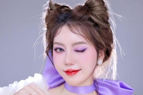 Chị em đua nhau sắm nơ cosplay bạn gái mèo Tom đang làm mưa làm gió