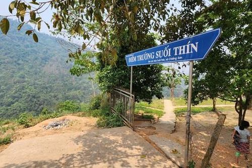 Những đứa trẻ 'tìm chữ' ở Chiềng Sơn
